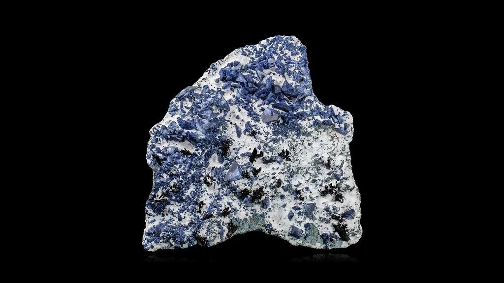 Benitoite image