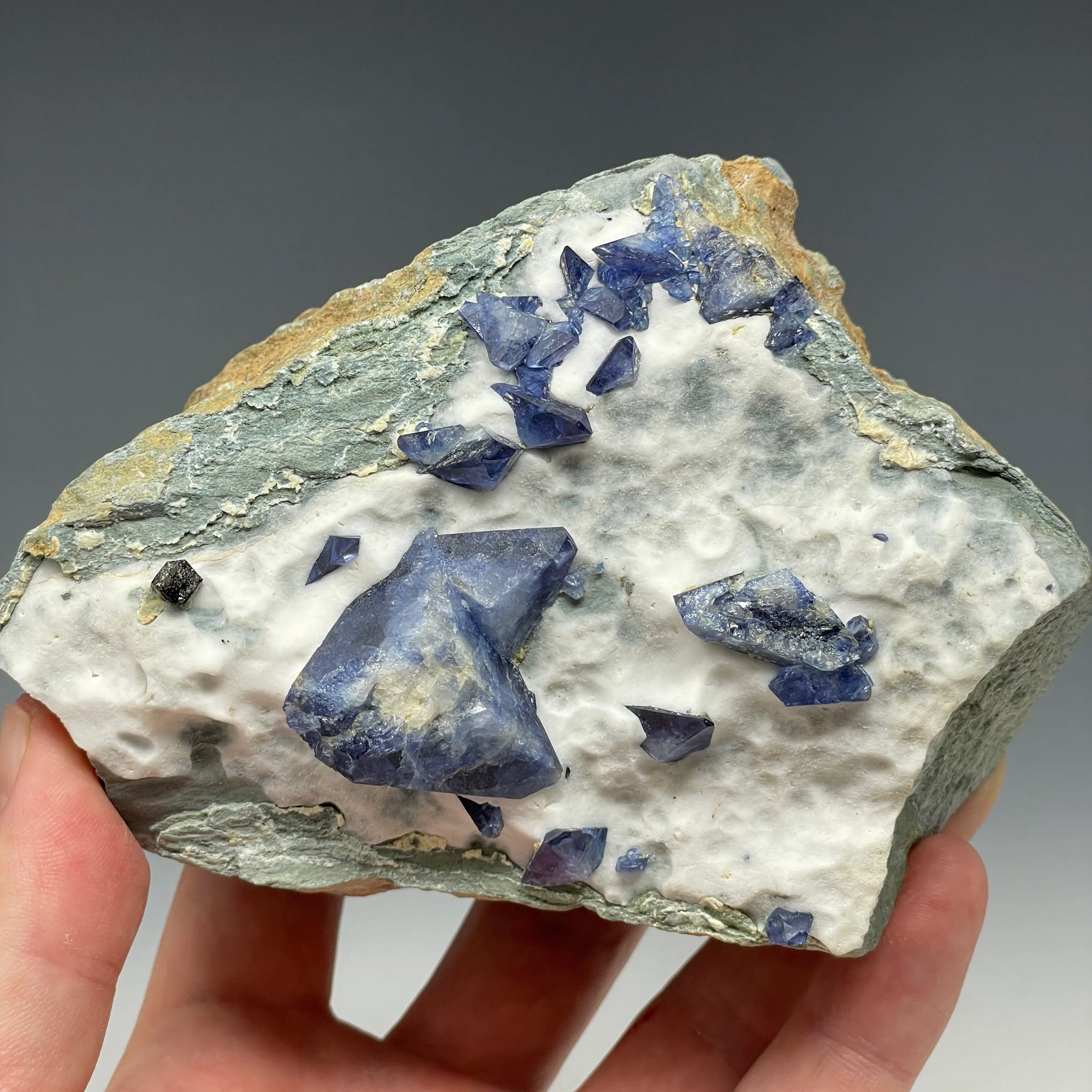 Benitoite - image 1