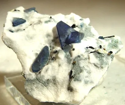 Benitoite, Neptunite - image 1