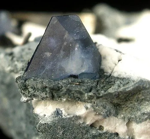 Benitoite, Neptunite, Natrolite - image 2