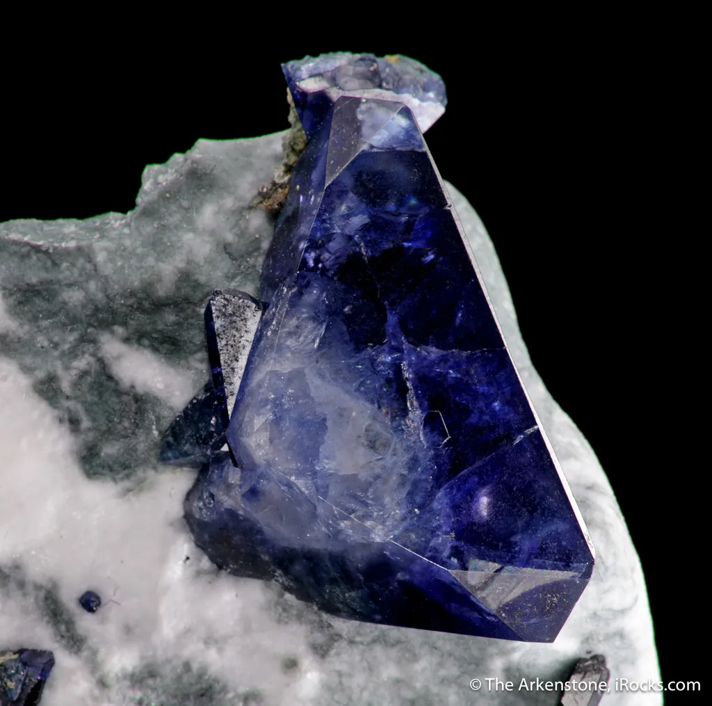 Benitoite on Natrolite image
