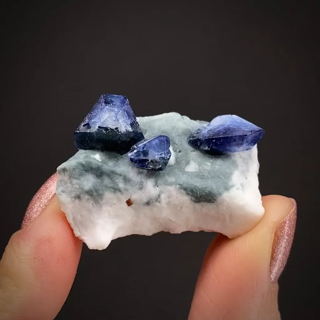 Benitoite on Natrolite image