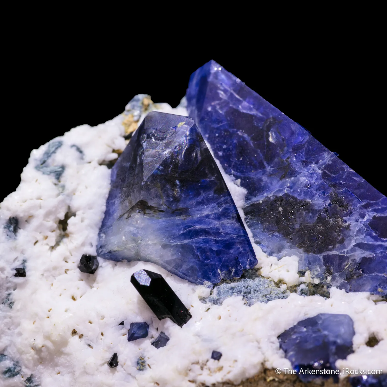 Benitoite with Neptunite - image 5