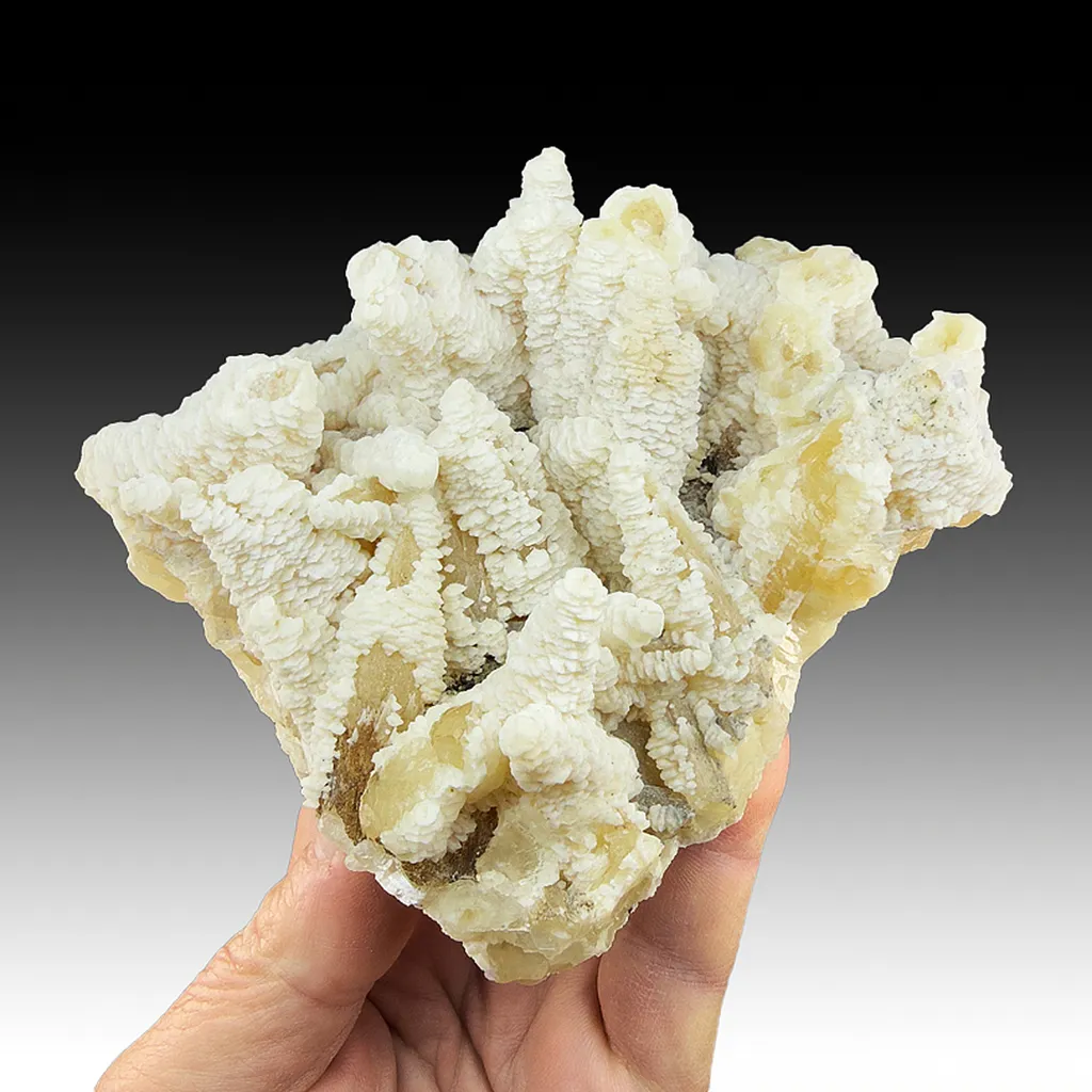 Benstonite on Calcite image