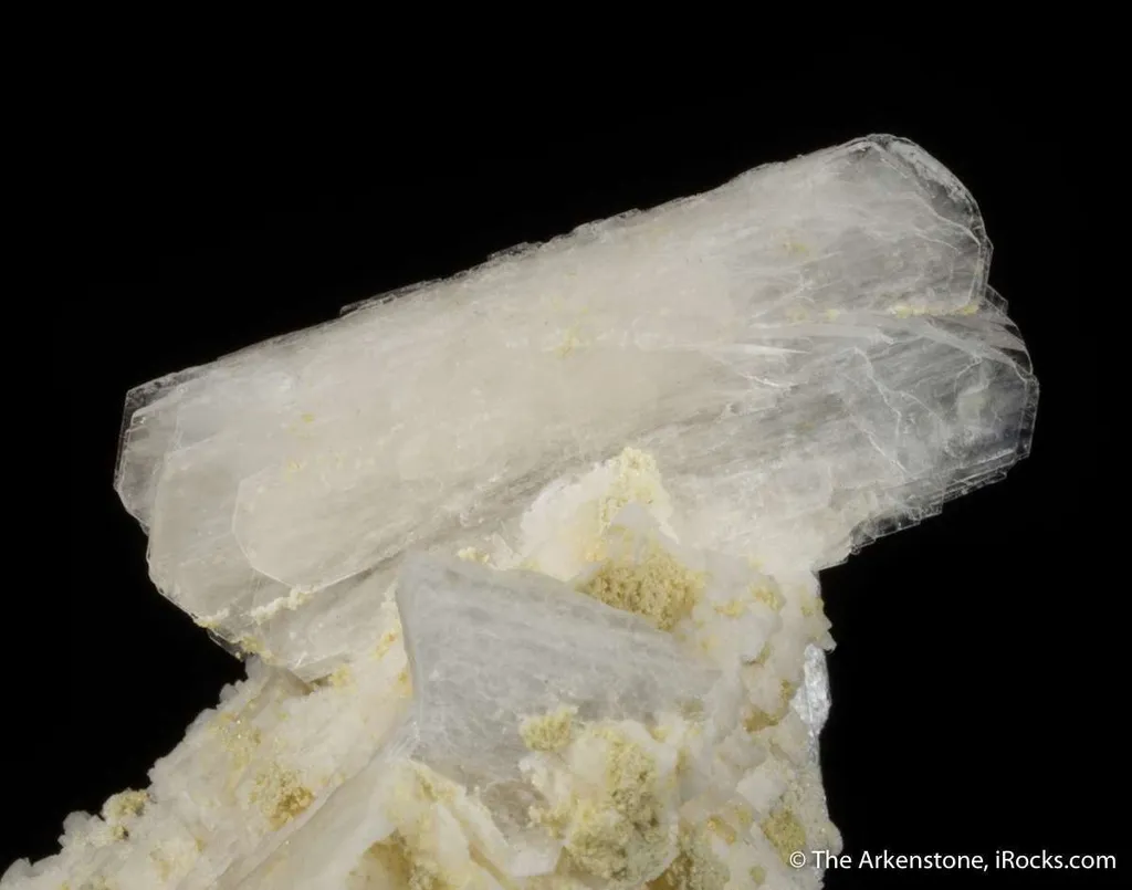 Bertrandite image