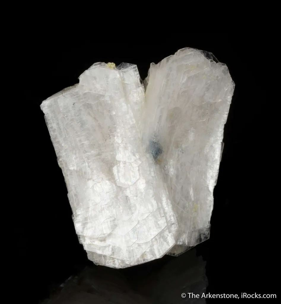 Bertrandite image