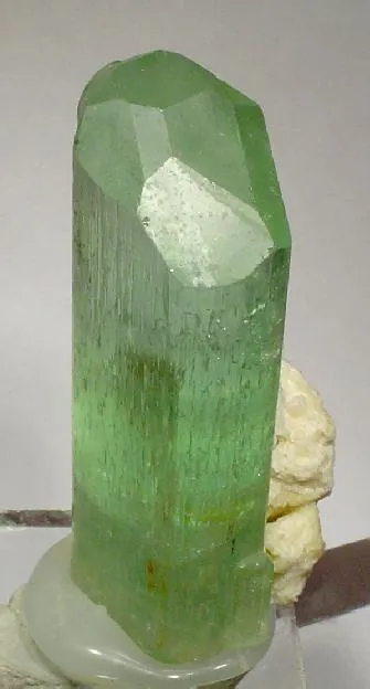 Beryl, Albite (Var: Cleavelandite) image