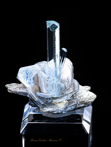 Beryl Aquamarine - Muscovite - image 2