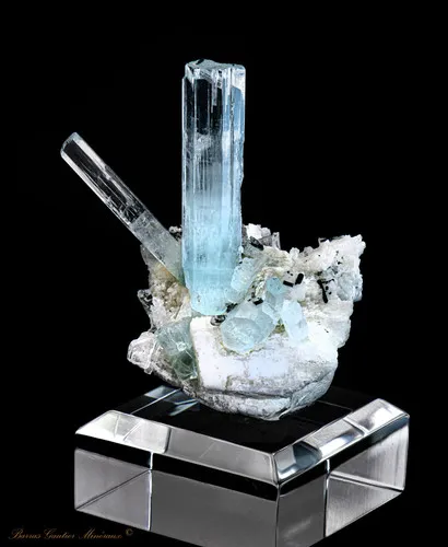 Beryl Aquamarine - Muscovite - image 2