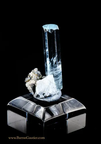 Beryl Aquamarine - Muscovite - Orthoclase image
