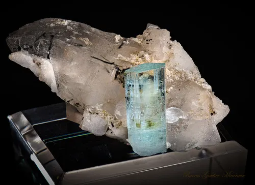 Beryl Aquamarine- Quartz - image 3