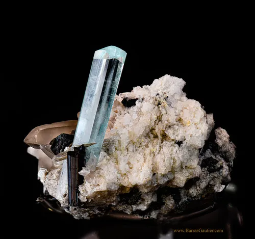 Beryl Aquamarine - Quartz - Muscovite image