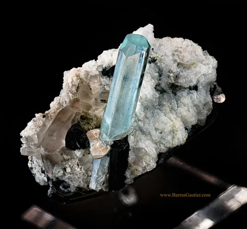 Beryl Aquamarine - Quartz - Muscovite - image 3