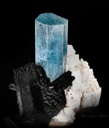 Beryl Aquamarine - Schorlite image
