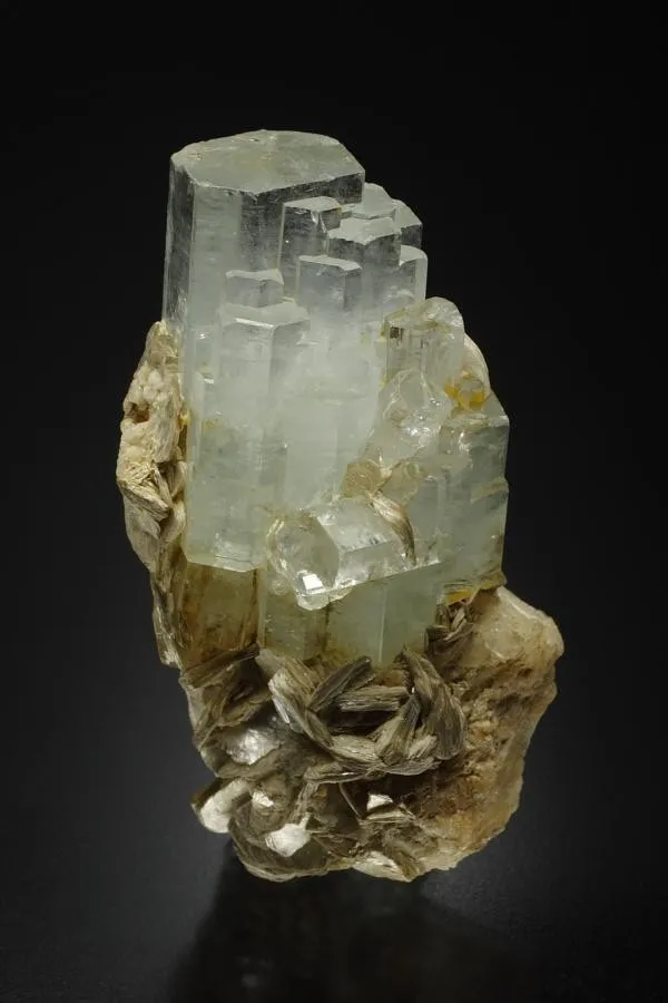 Beryl from Pakistan, Gilgit-Baltistan, Nagar District, Chumar Bakhoor image