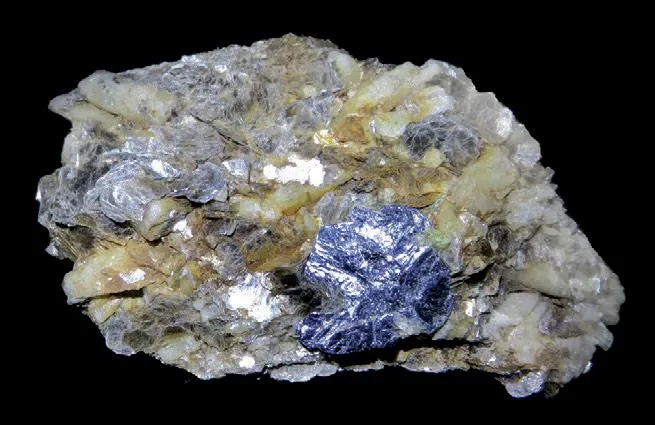 Beryl, Molybdenite image