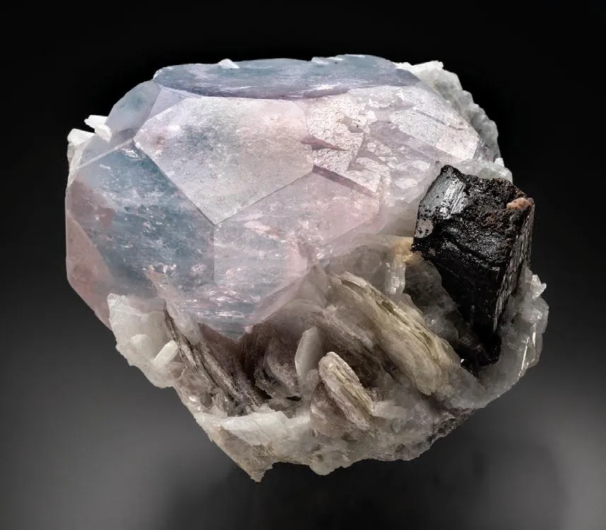Beryl, Tantalite-(Mn), Albite, Muscovite image