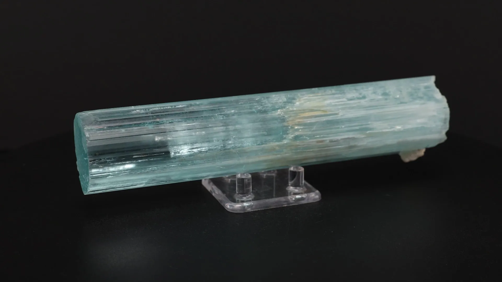 Beryl v. Aquamarine - image 2