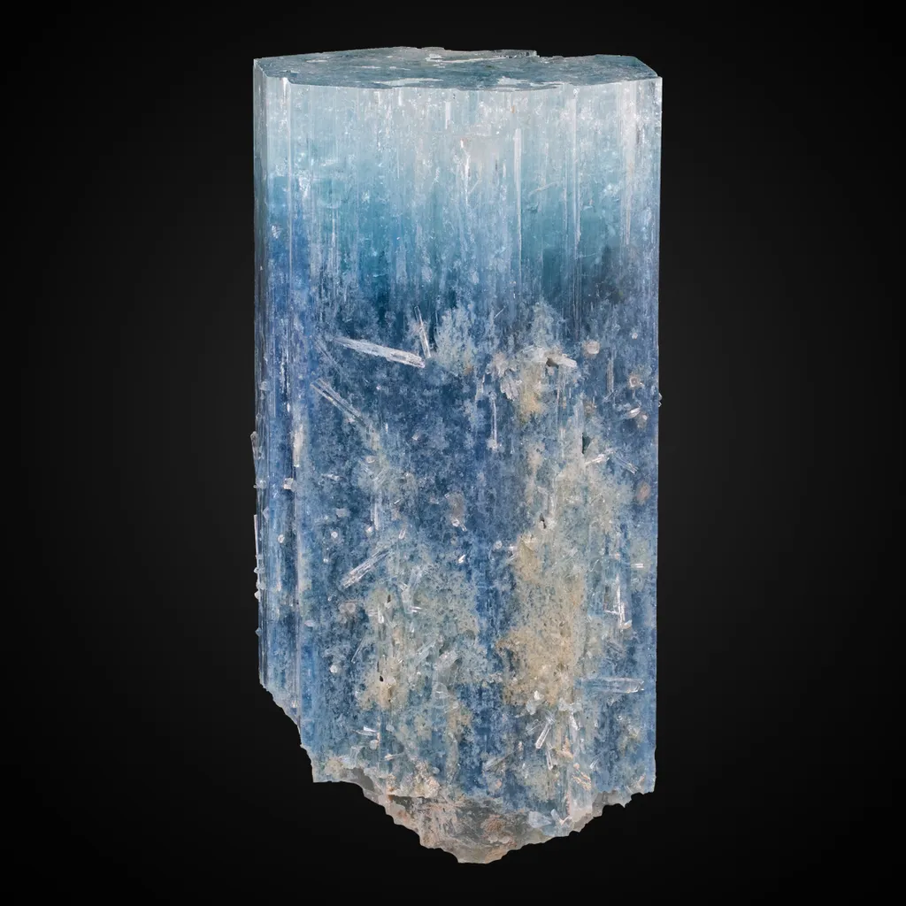 Beryl v. Aquamarine image