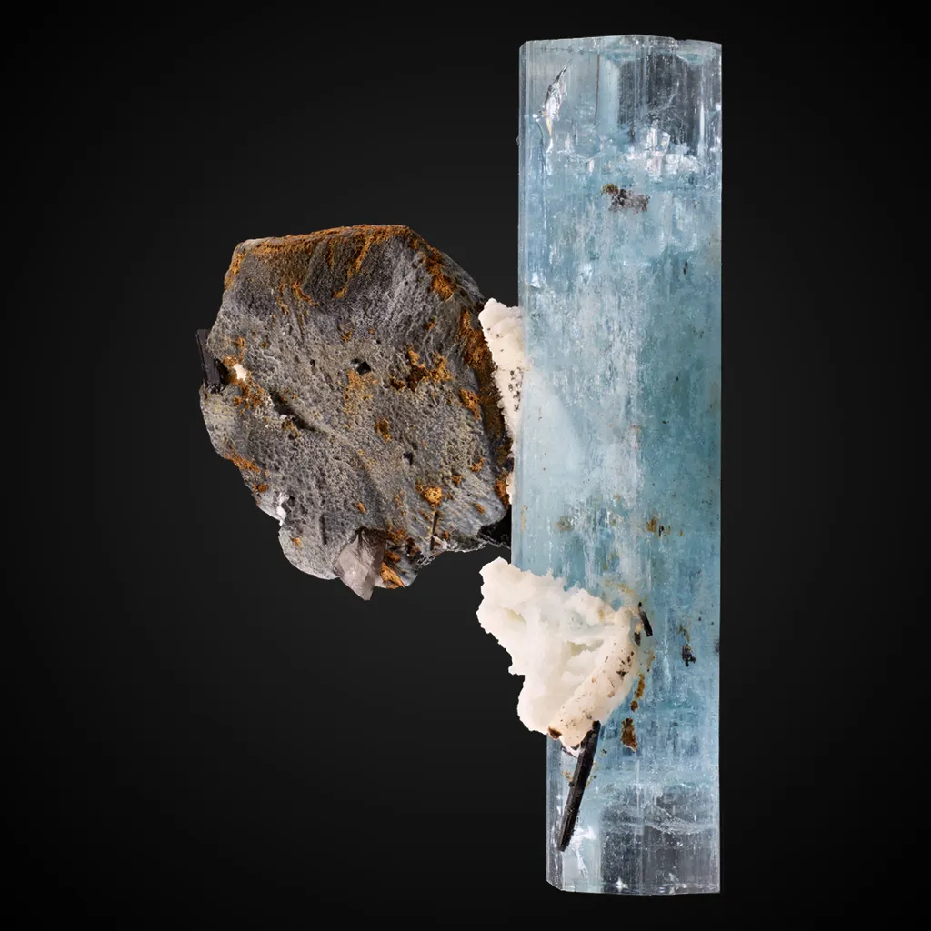Beryl v. Aquamarine, Limonite a. Siderite image