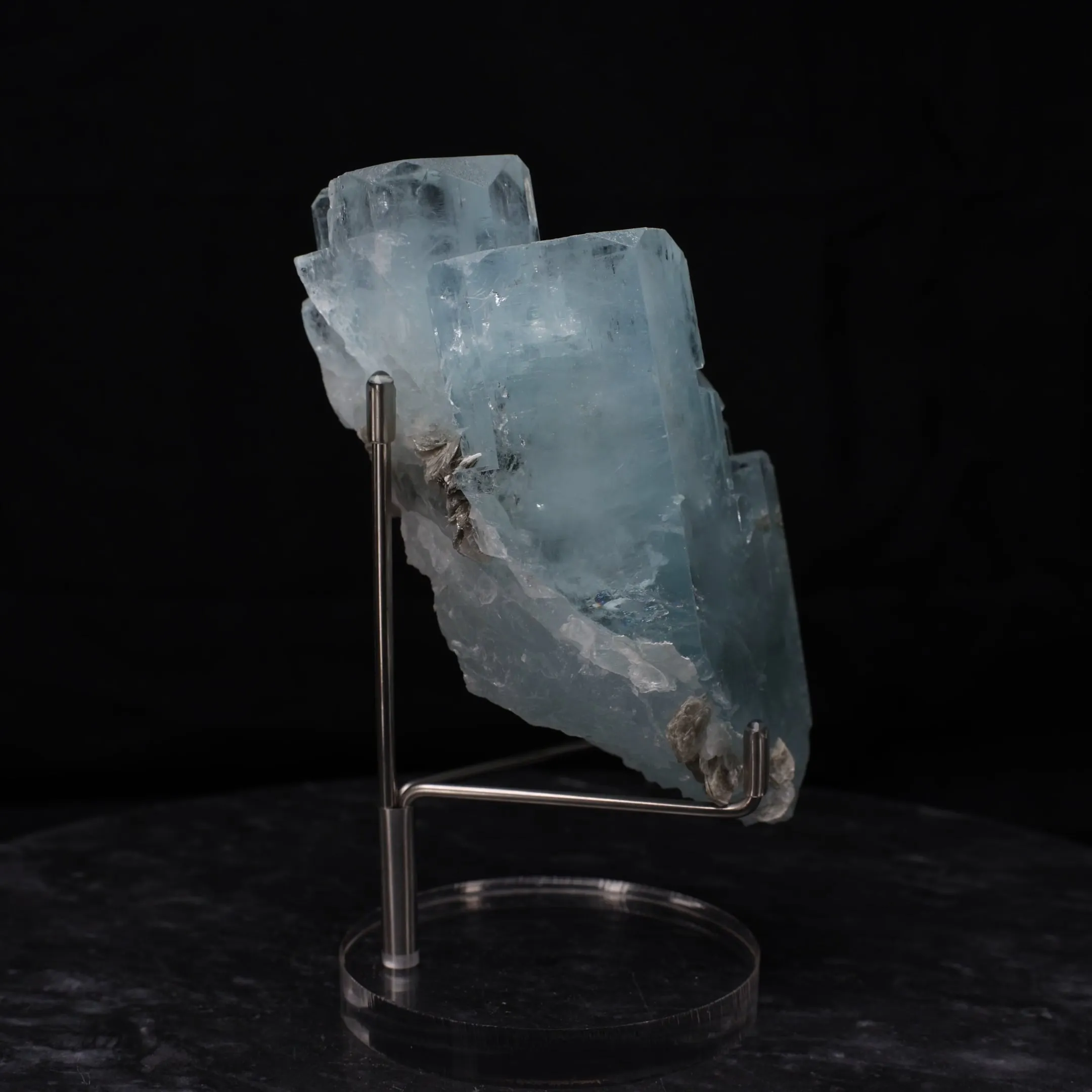 Beryl v. Aquamarine, Muscovite - image 2