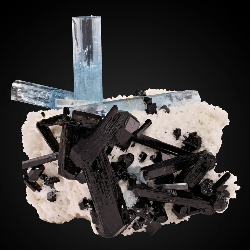 Beryl v. Aquamarine, Schorl, Orthoclase image