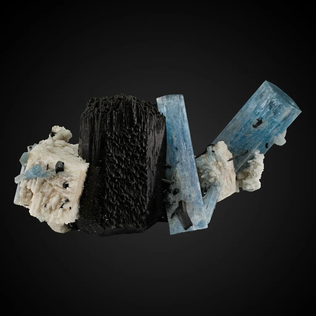 Beryl v. Aquamarine, Schorl, Orthoclase image