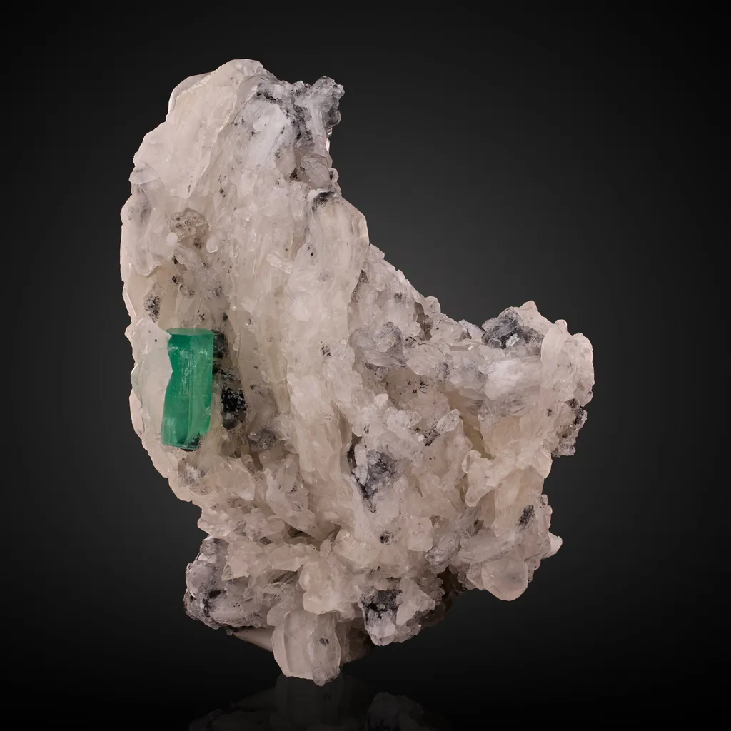 Beryl v. Emerald Calcite image