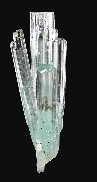 Beryl (Var: Aquamarine) image