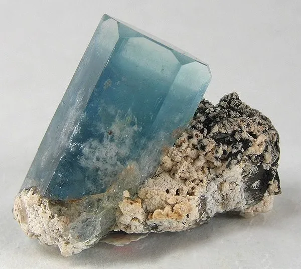 Beryl (Var: Aquamarine) image