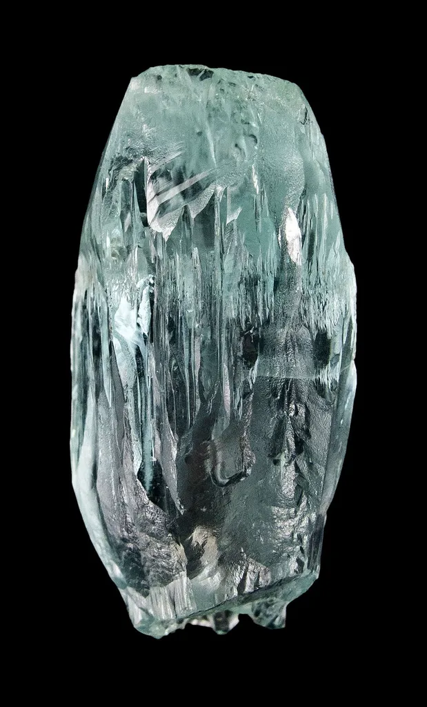 Beryl Var. Aquamarine - image 6