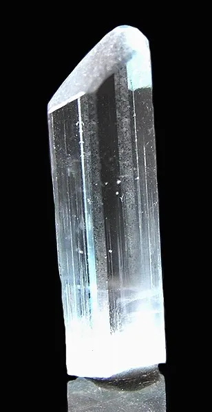 Beryl (Var: Aquamarine) image