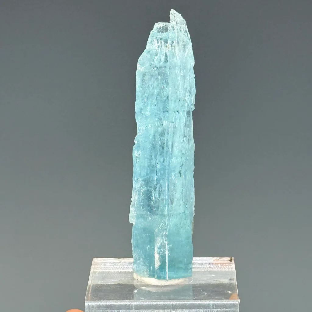 Beryl Var. Aquamarine image