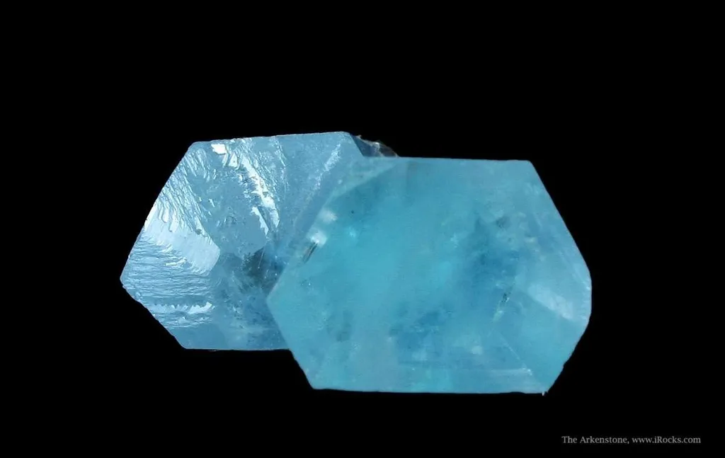 Beryl Var. Aquamarine - image 4