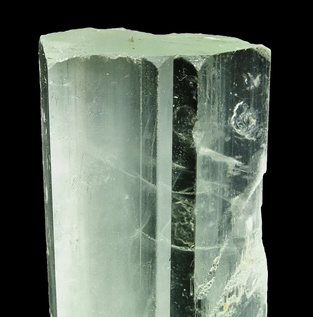 Beryl Var. Aquamarine - image 2