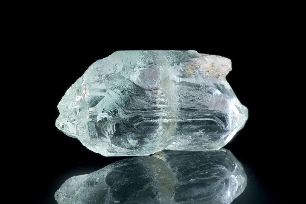 Beryl Var. Aquamarine - image 2