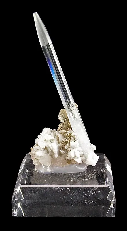 Beryl (Var: Aquamarine) image