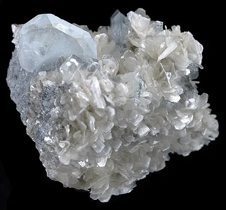 Beryl (Var: Aquamarine) image