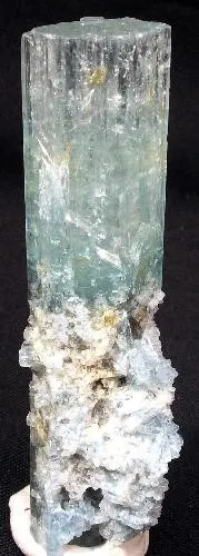 Beryl (Var: Aquamarine) image