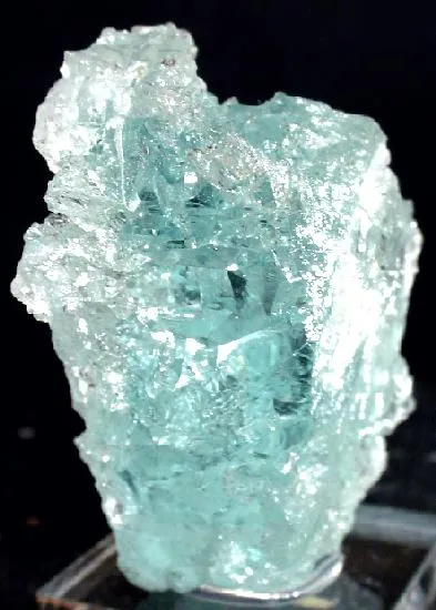Beryl (Var: Aquamarine) image