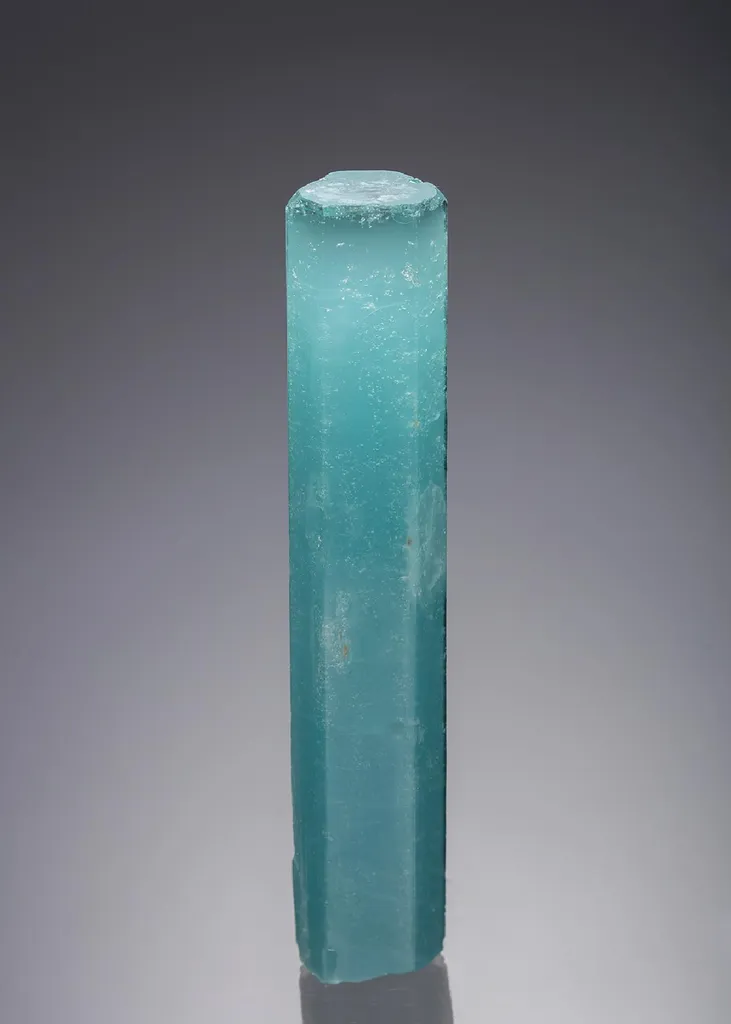 Beryl var. Aquamarine image