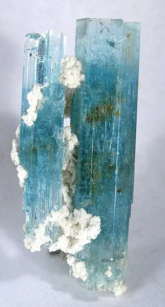 Beryl (Var: Aquamarine) image