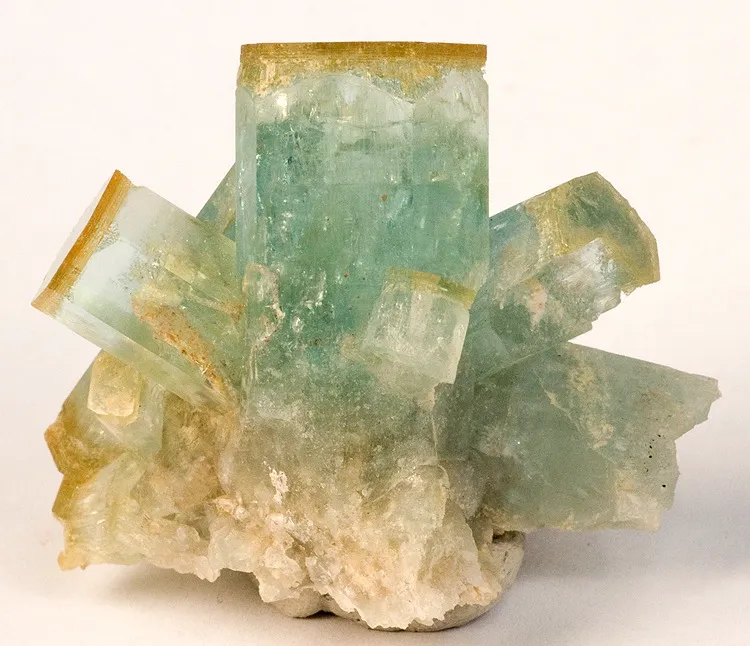 Beryl (Var: Aquamarine) image