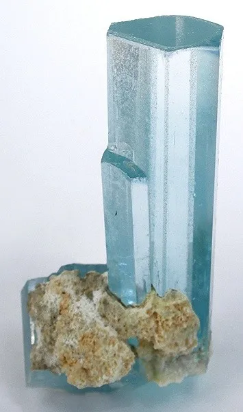 Beryl (Var: Aquamarine) image