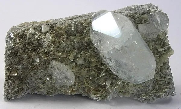 Beryl (Var: Aquamarine) image