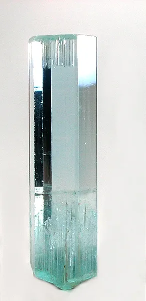 Beryl (Var: Aquamarine) image