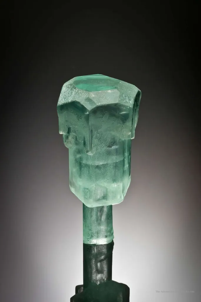 Beryl Var. Aquamarine - image 2