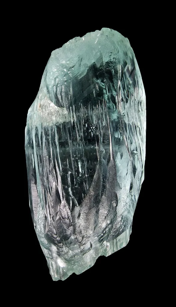 Beryl Var. Aquamarine - image 7