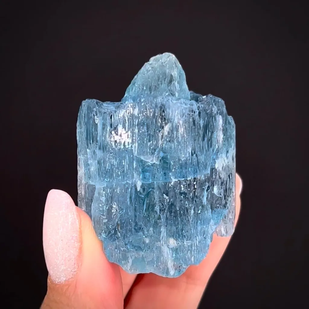 Beryl var. Aquamarine image
