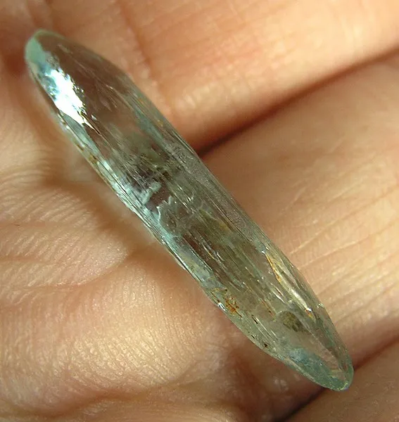 Beryl (Var: Aquamarine) image